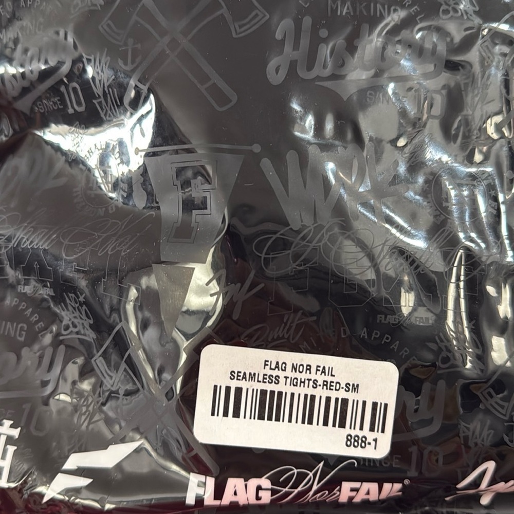 [Flag Nor Fail] NWT SEAMLESS TIGHTS - RED - Picture 6 of 7